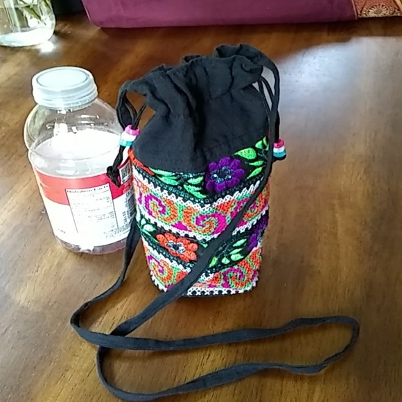 Water bottle tote - Picture 3 of 5